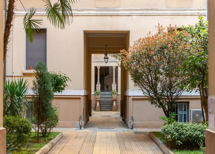 Life Is Beautiful Porta Romana Apartment